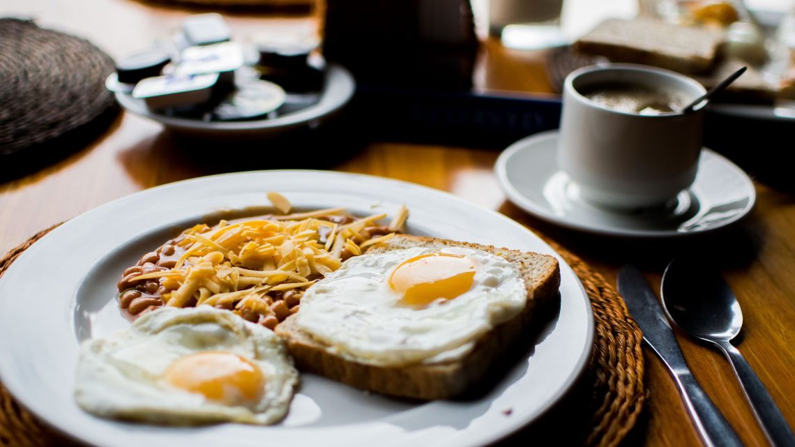 Petit déjeuner: pourquoi faut-il absolument privilégier les œufs ?