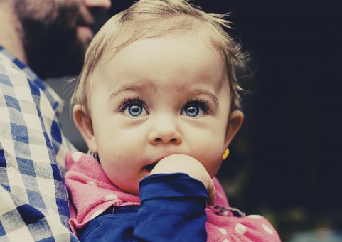 Prendre soin de la peau de votre bébé en 10 points essentiels