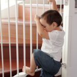 Sécuriser la maison à hauteur de bébé, avant qu&rsquo;il ne rampe